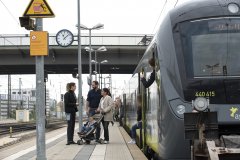 2022 Agilis Zug am Gleis